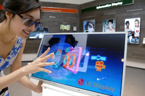 Immagine pubblicata in relazione al seguente contenuto: LG realizza un display da 23-inch in tecnologia TFT-LCD | Nome immagine: news10555_1.jpg