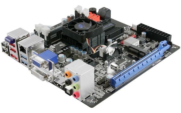 Immagine pubblicata in relazione al seguente contenuto: Sapphire lancia la sua prima motherboard con tecnologia APU | Nome immagine: news14474_1.jpg