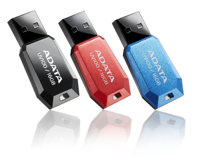 Immagine pubblicata in relazione al seguente contenuto: ADATA annuncia il flash drive USB compatto DashDrive UV100 | Nome immagine: news16680_1.jpg