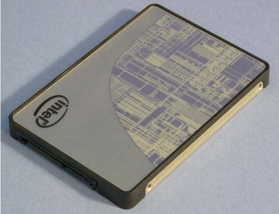 Immagine pubblicata in relazione al seguente contenuto: Intel prepara il lancio di due nuovi SSD della linea 335 Series | Nome immagine: news18655_Intel-SSD-335_3.jpg