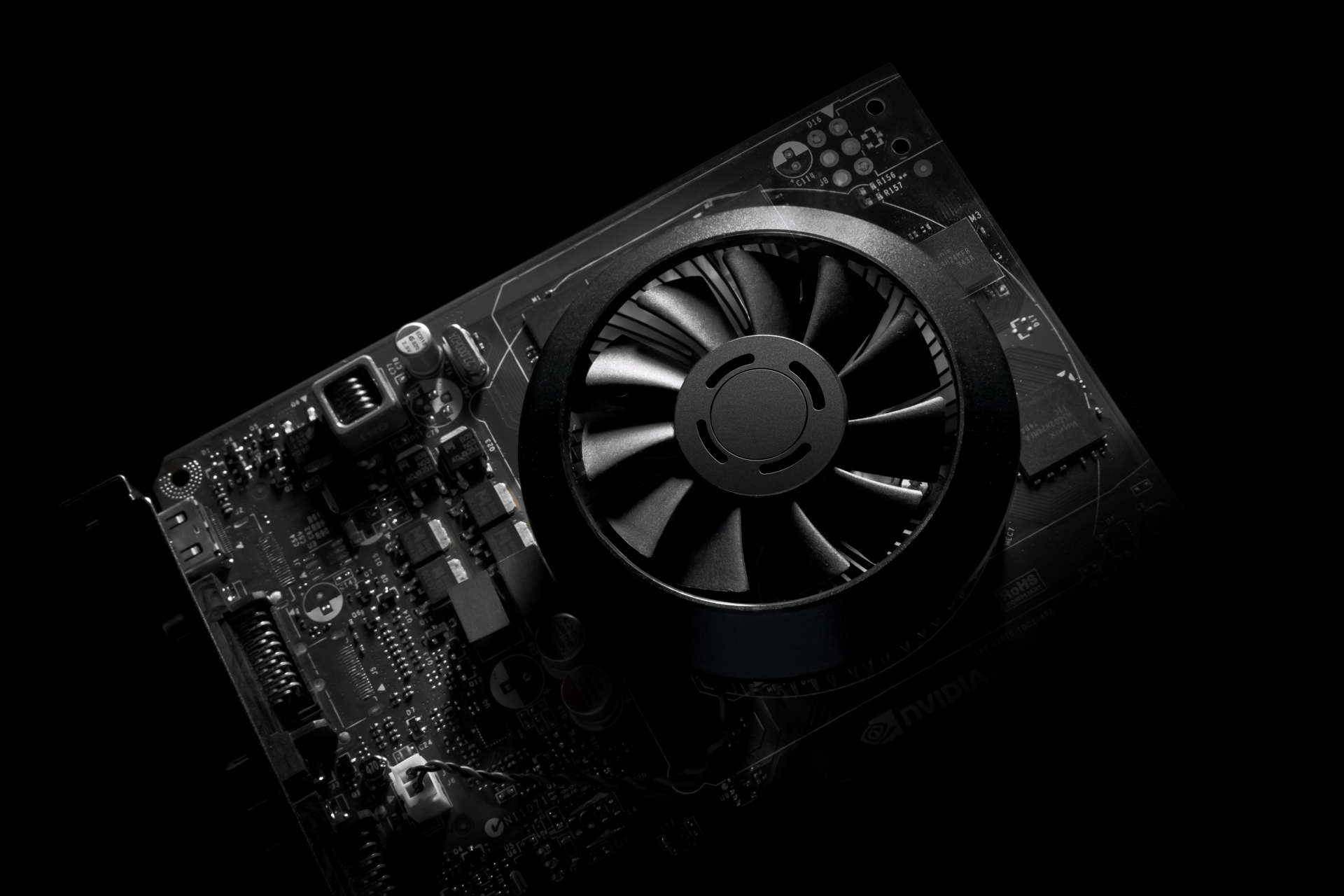 Immagine pubblicata in relazione al seguente contenuto: NVIDIA lancia le card Maxwell GeForce GTX 750 Ti e GeForce GTX 750 | Nome immagine: news20795_NVIDIA-geforce-gtx-750-ti_2.jpg