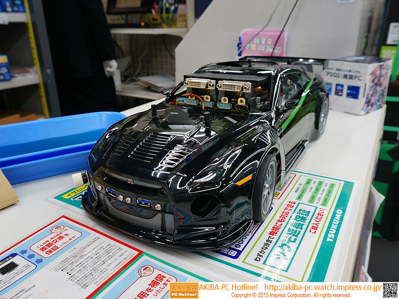 Immagine pubblicata in relazione al seguente contenuto: Una GTX 970 e un Core i7-4790K sotto il cofano di una Nissan GT-R R35 | Nome immagine: news22433_GTX-970-Nissan-GT-R-R35_1.jpg