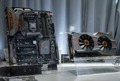 ASUS esibisce la ROG Maximus VIII Extreme con due GeForce GTX 980 Ti MATRIX Platinum in SLI