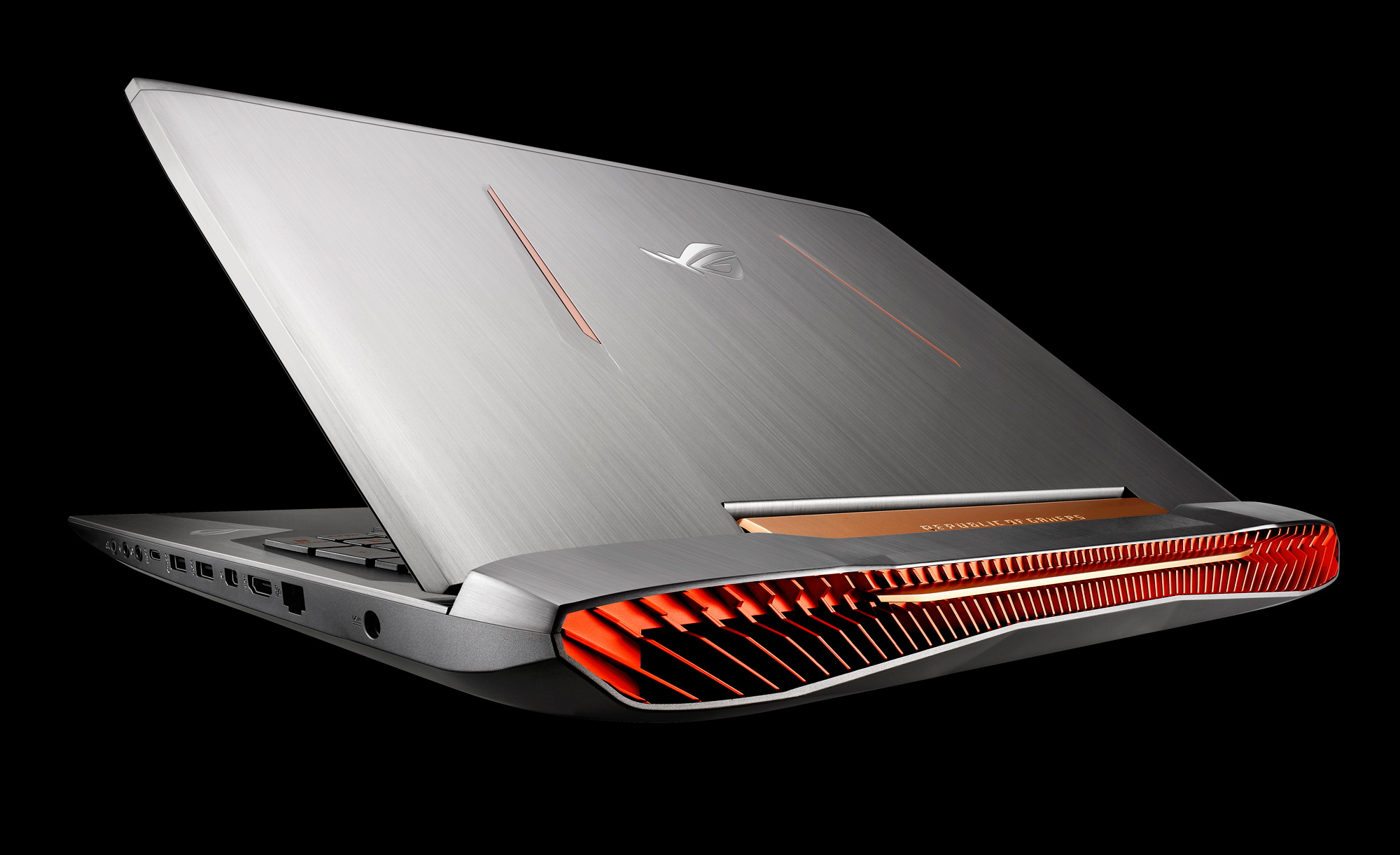 Immagine pubblicata in relazione al seguente contenuto: ASUS annuncia la linea di notebook gaming-oriented ROG G752 | Nome immagine: news23227_ASUS-ROG-G752VY_2.jpg