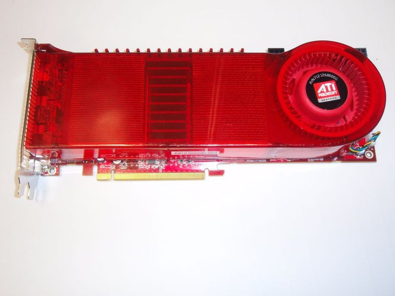 Immagine pubblicata in relazione al seguente contenuto: CES 2008: Foto di una video card Radeon HD 3870 X2 (R680) | Nome immagine: news6528_1.jpg