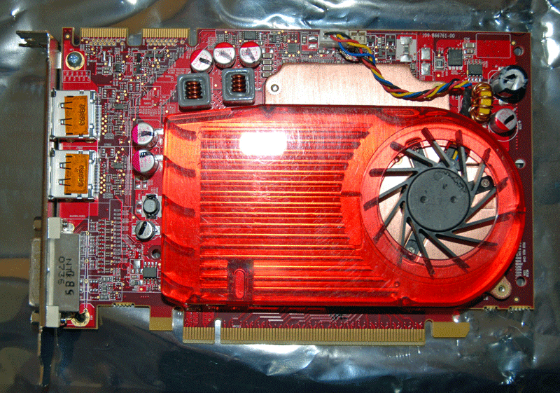 Immagine pubblicata in relazione al seguente contenuto: Prime foto di una video card Radeon HD 4760 (gpu RV730) | Nome immagine: news8245_2.gif